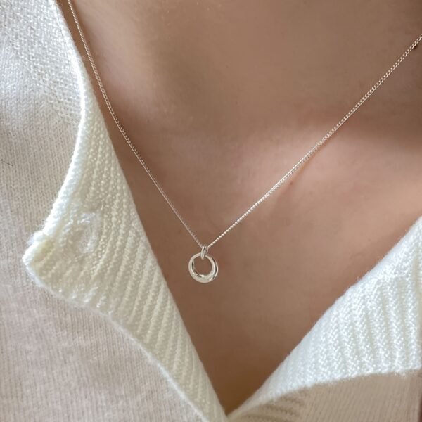 Minimalist Geometric Circle Pendant Necklace