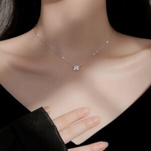 Elegant Glass-Set Lucky Clover Necklace