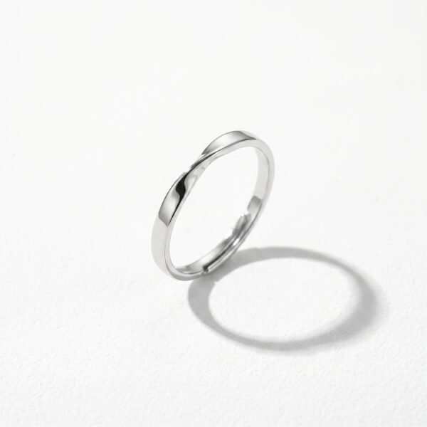 Vintage Möbius Silver-Plated Unisex Ring