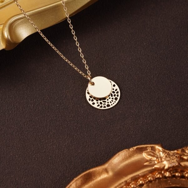 d73bb95f-2378-4dfc-972e-436c29b82b48.jpg Vintage Geometric Pattern Pendant Necklace
