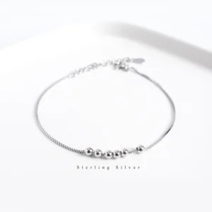 my-11134201-7qul2-ljavwq2svl1i50.webp Little Beanie Silver Bracelet