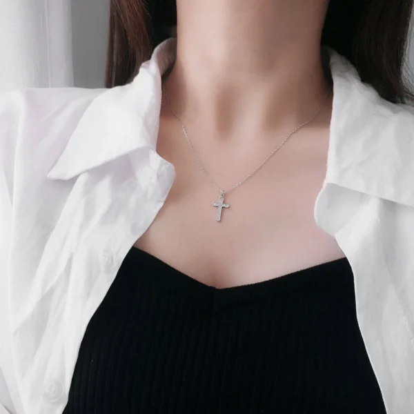 my-11134207-7r98o-lyby6lmmpnjd9c.webp Silver Cross CZ Necklace
