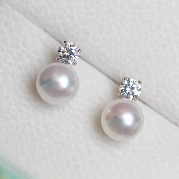 sg-11134201-22120-dcugptadw3kv4d.webp Blossom Pearl Diamond Stud Earrings